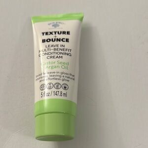 Leave-In Conditioning Cream Bolero 5 Fl Oz EB6